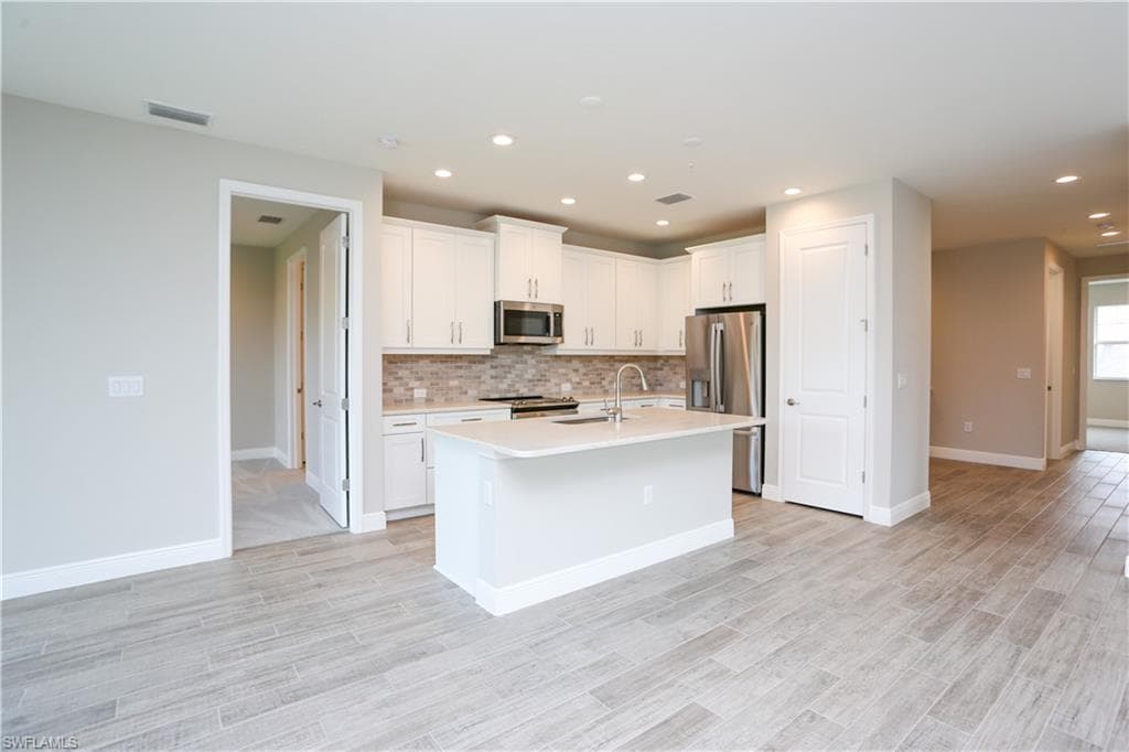 2626 Seychelles CIR 1405-10