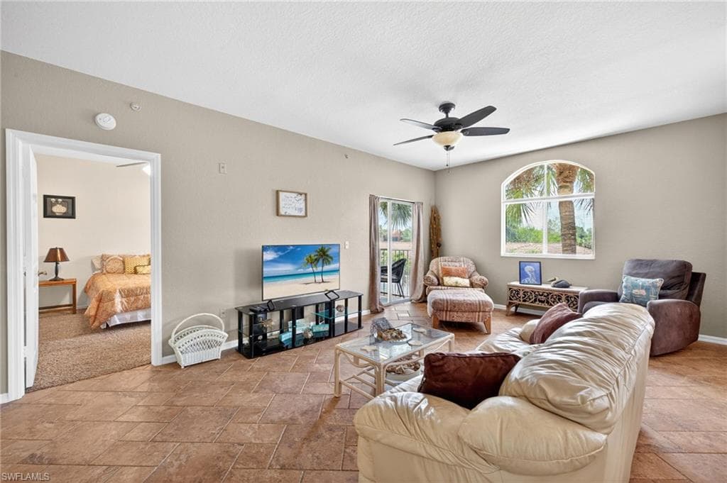 6361 Aragon WAY 202-2