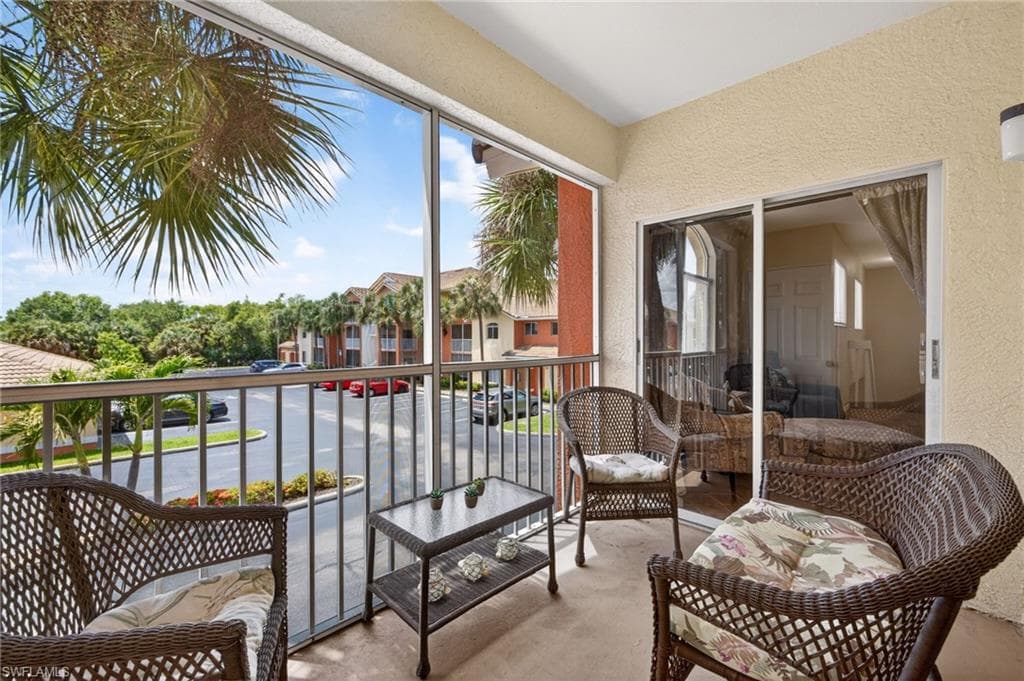 6361 Aragon WAY 202-20
