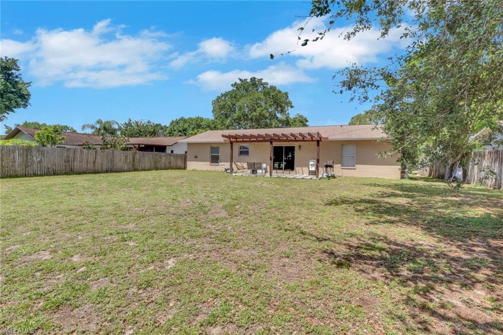 3300 Valencia DR-25
