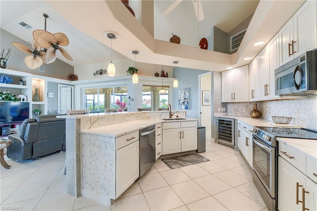 8555 Southwind Bay CIR-8