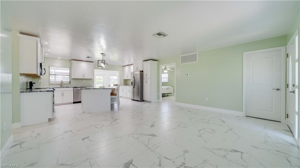 2708 Mangrove ST-5