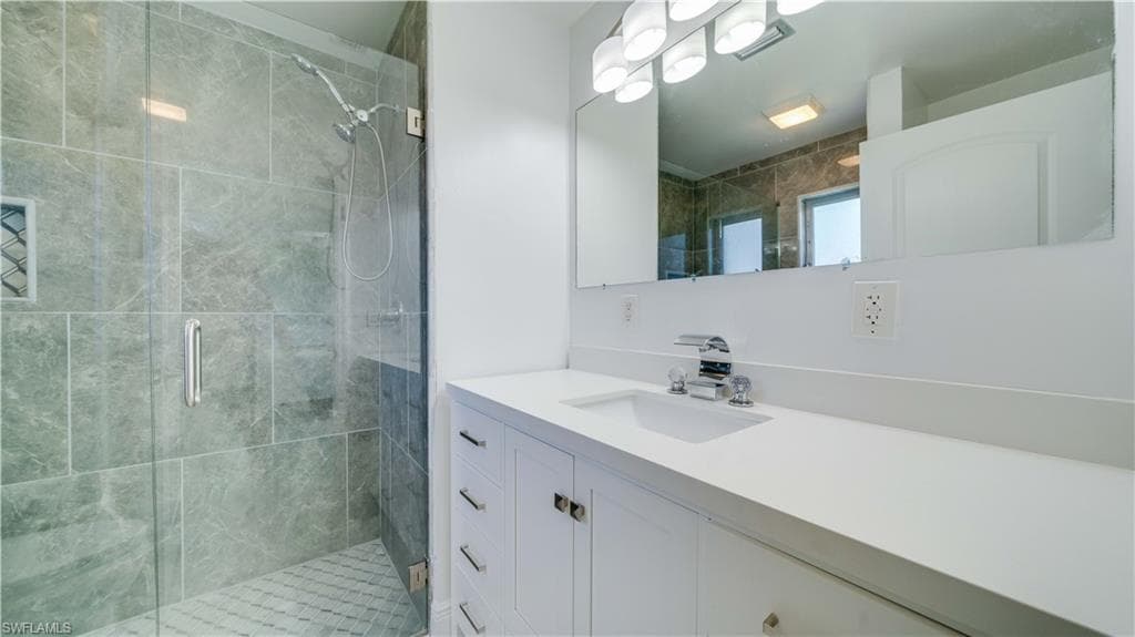 2708 Mangrove ST-9