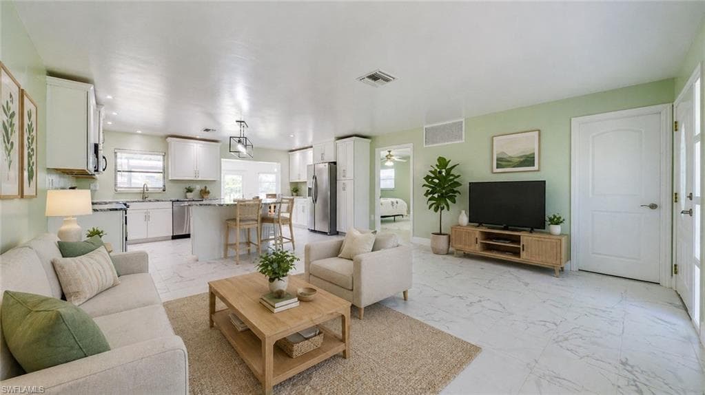 2708 Mangrove ST-4