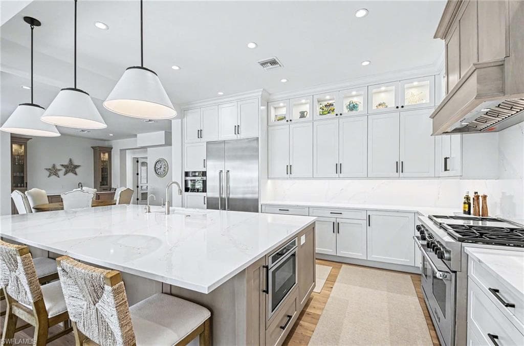 1888 6th ST S-7