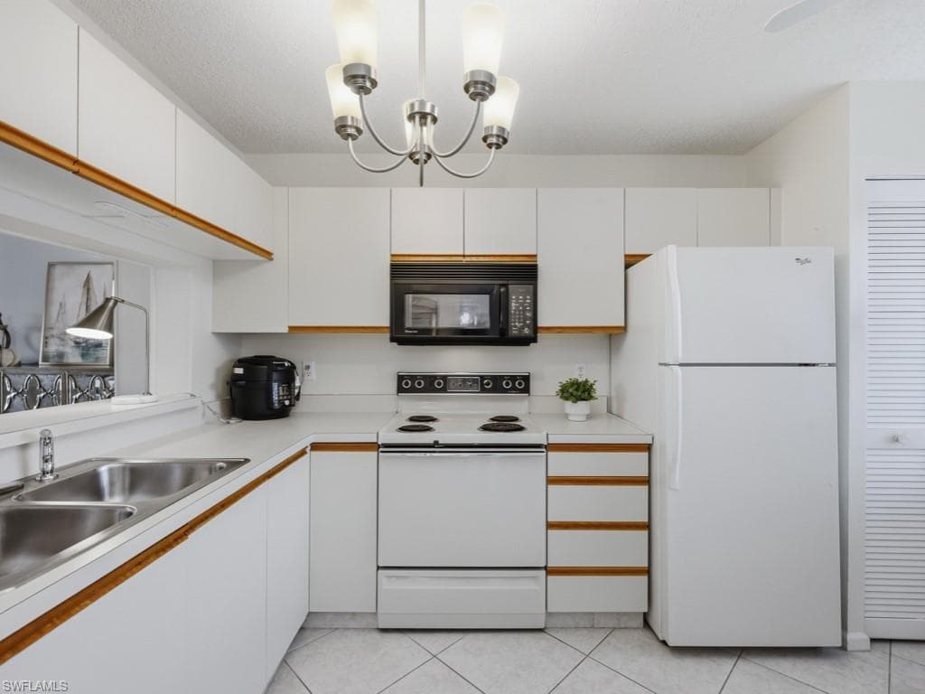 5970 Amherst DR C203-3