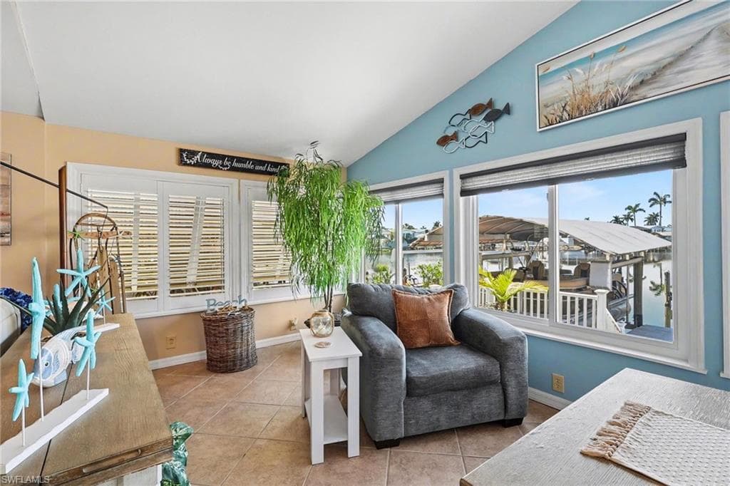 11111 Bayside LN-22