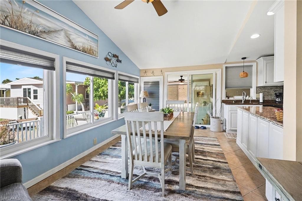11111 Bayside LN-2