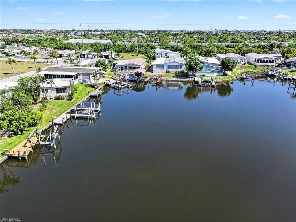 11111 Bayside LN-29