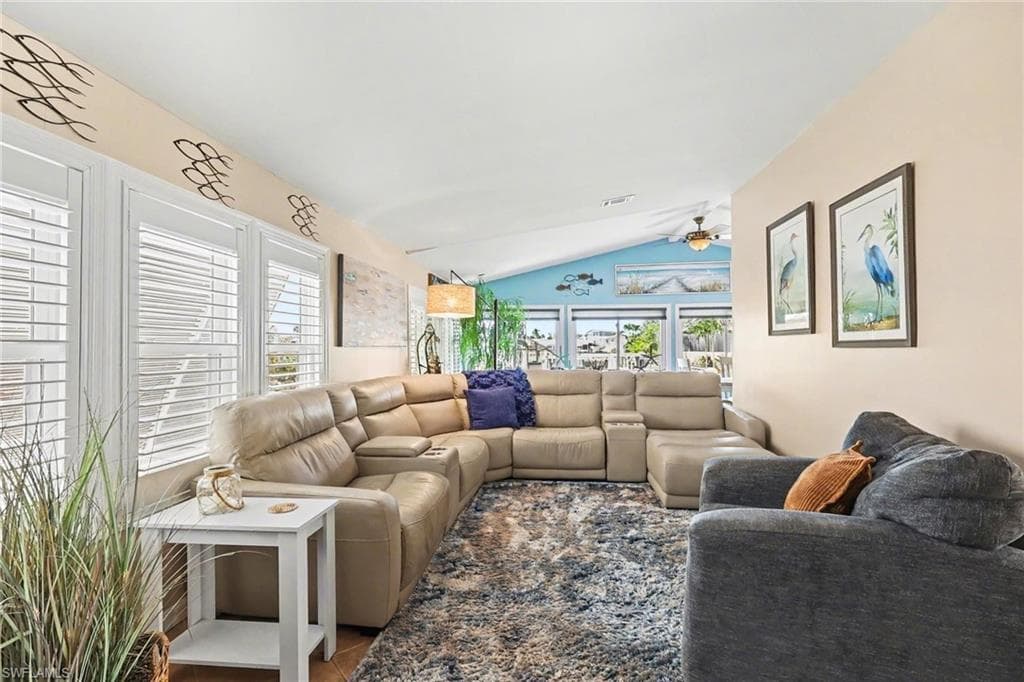 11111 Bayside LN-9