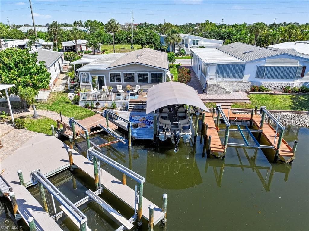11111 Bayside LN-28