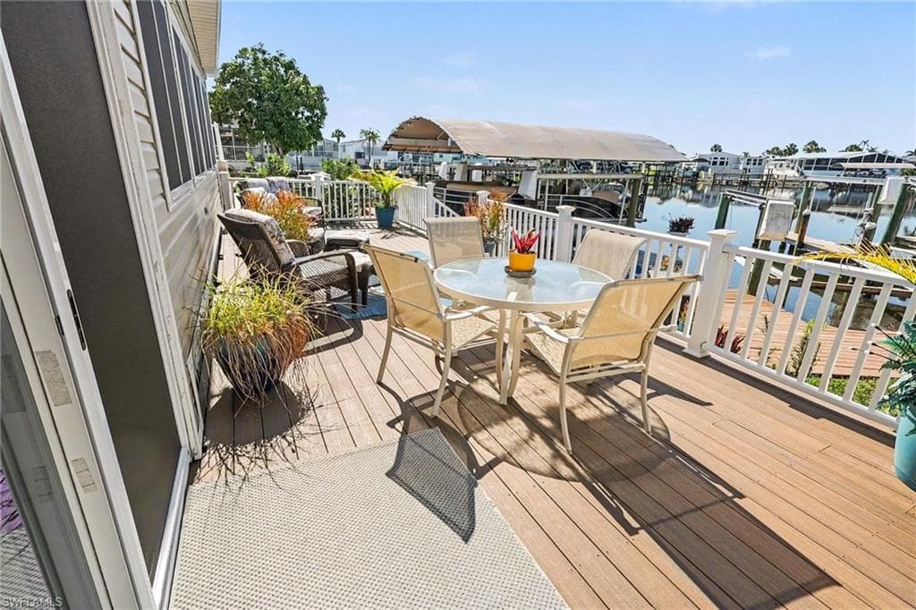 11111 Bayside LN-24
