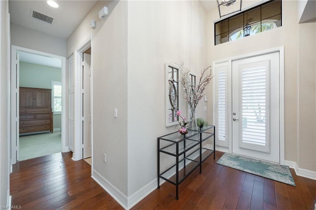 13736 Luna DR-1