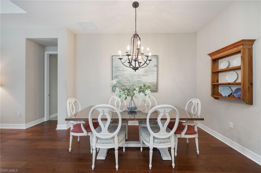 13736 Luna DR-6