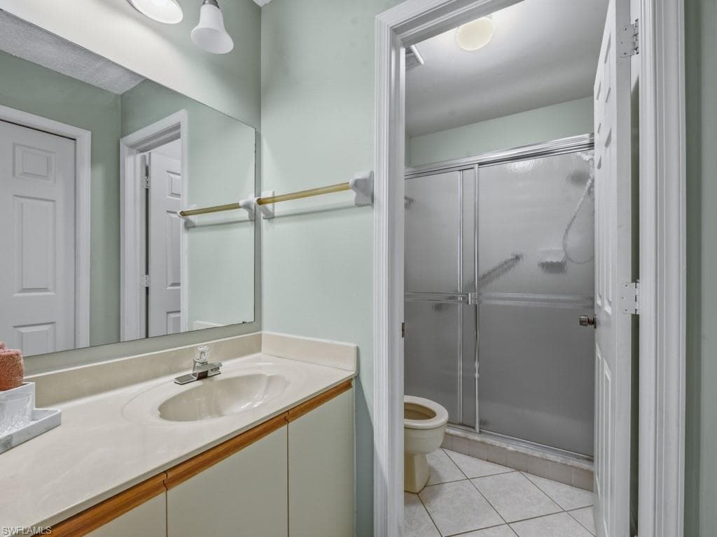 5904 Cranbrook WAY J204-7