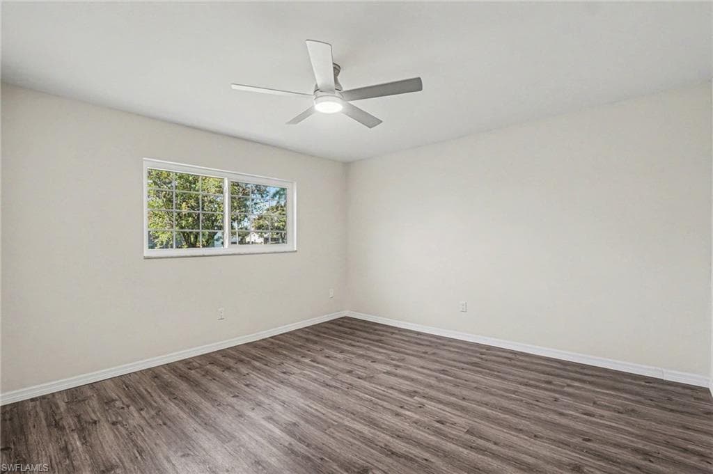 1382 Myerlee Country Club BLVD-8