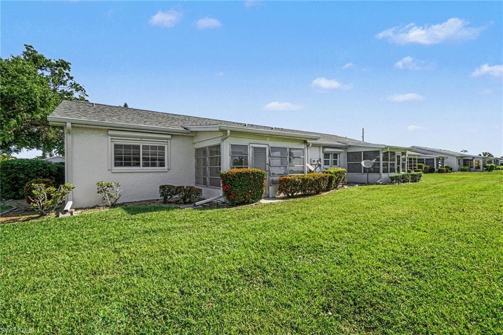 1382 Myerlee Country Club BLVD-14