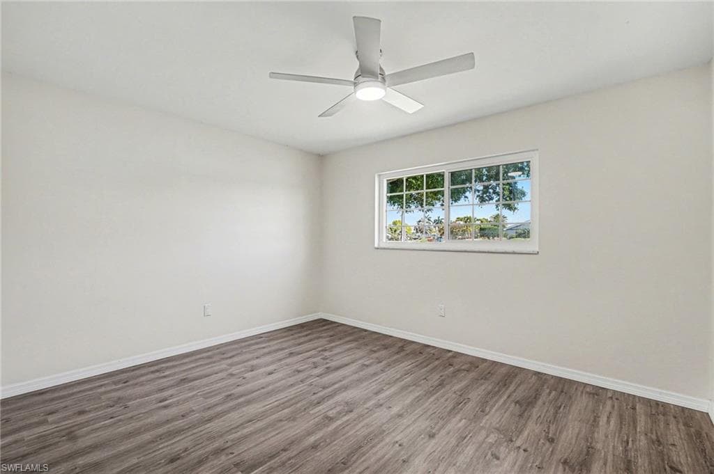 1382 Myerlee Country Club BLVD-10