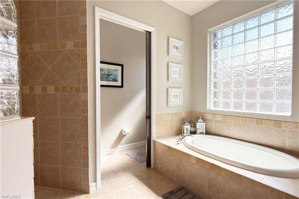 8723 S Lake CIR-45