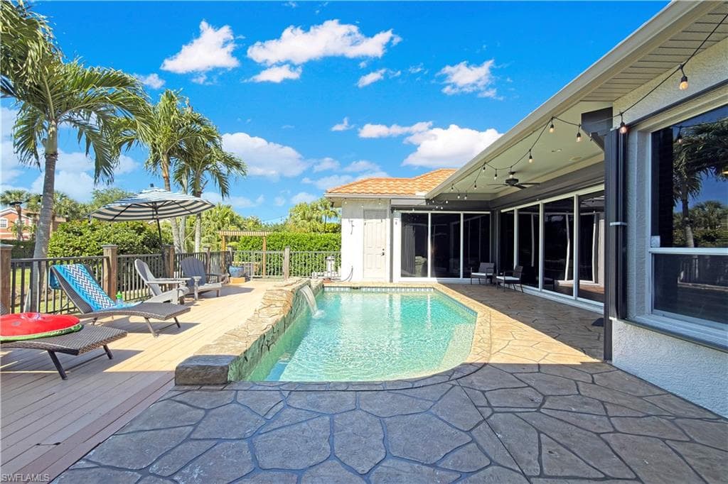 8723 S Lake CIR-25