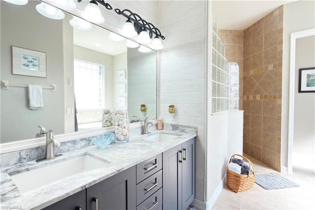 8723 S Lake CIR-33