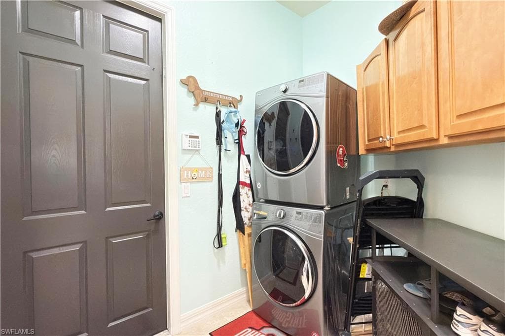 8723 S Lake CIR-18