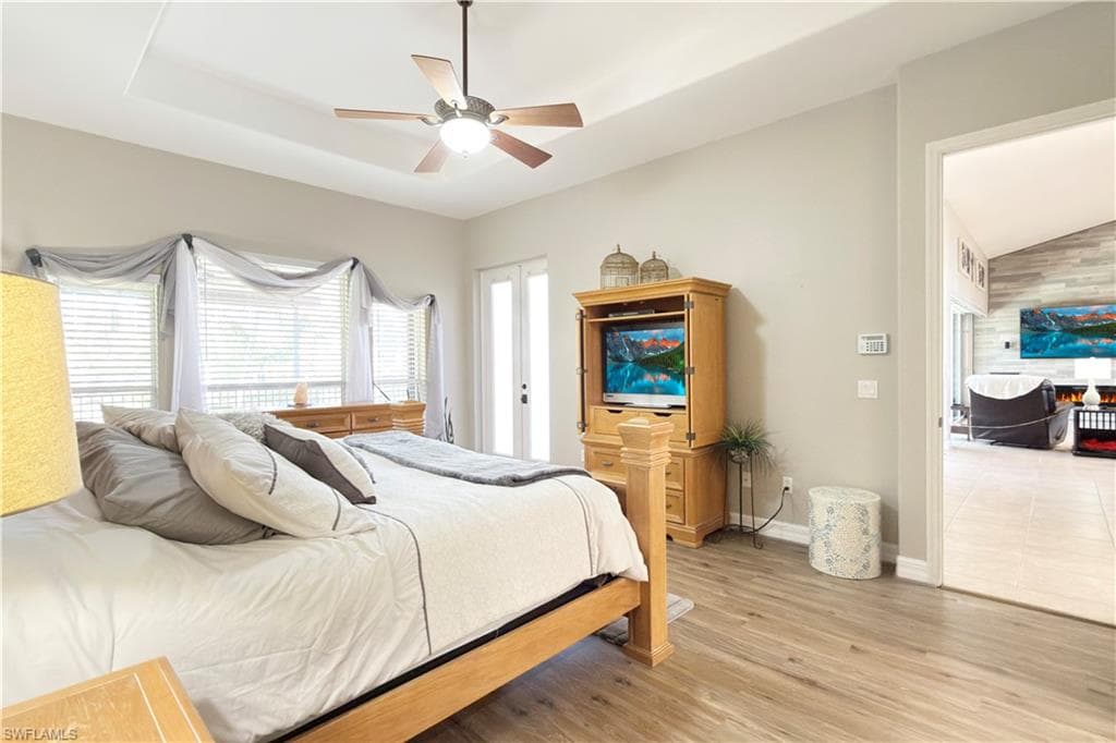 8723 S Lake CIR-34