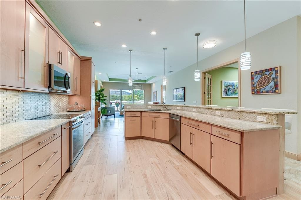 15088 Stella Del Mar LN-12