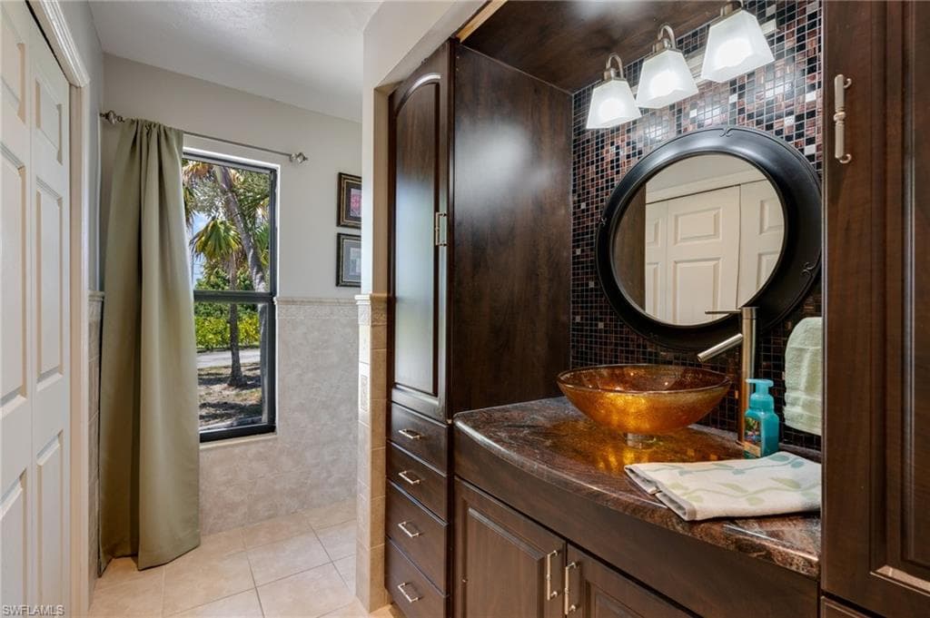 3440 Trail Dairy CIR-18