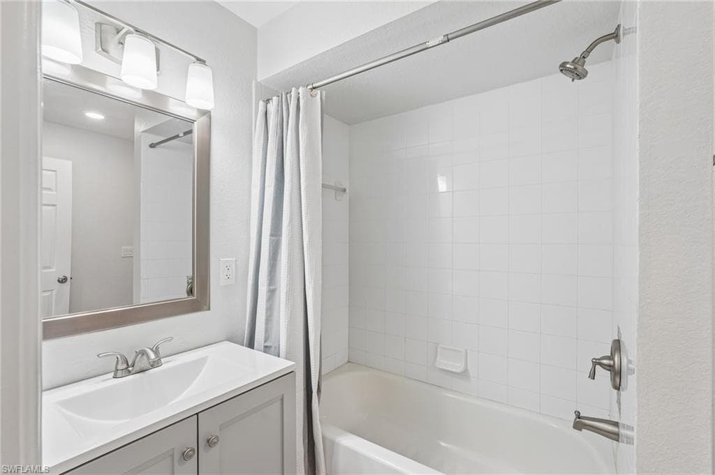 4317 NW 40th TER-27