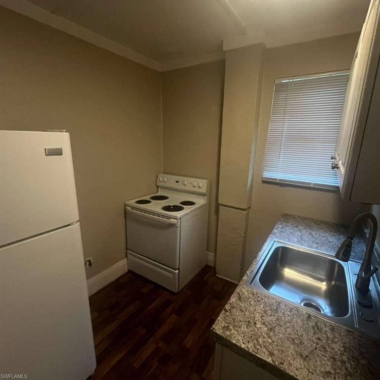 3619 Seminole AVE 2-18