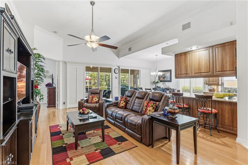 4605 Navassa LN-6