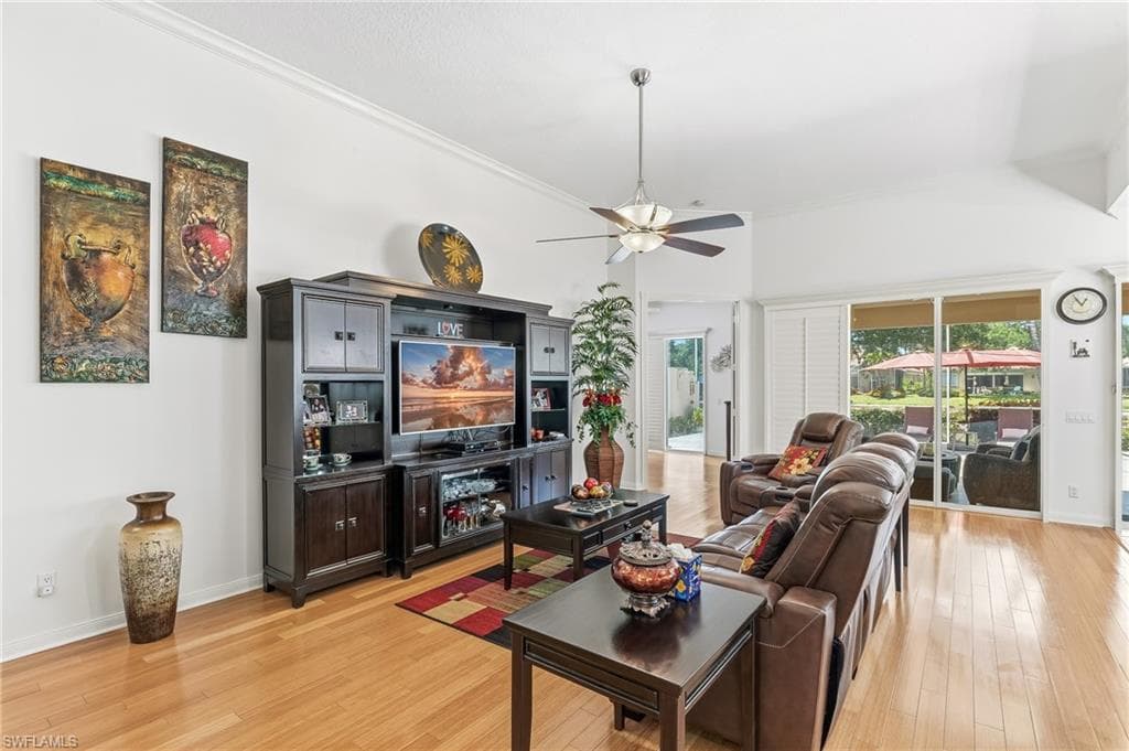 4605 Navassa LN-7
