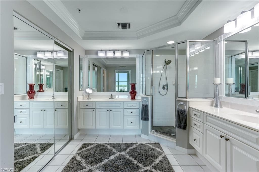 4975 Bonita Beach RD 304-22