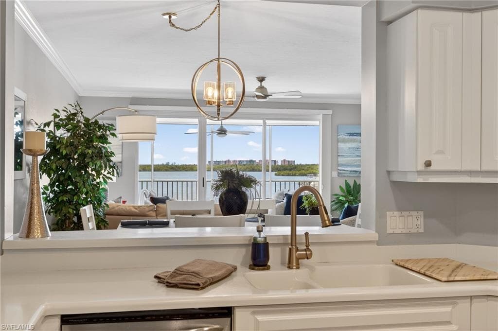 4975 Bonita Beach RD 304-1