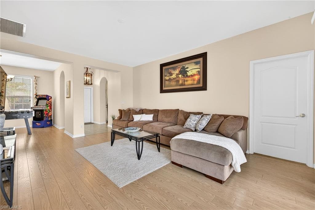 8912 Wellington Lakes CT-4