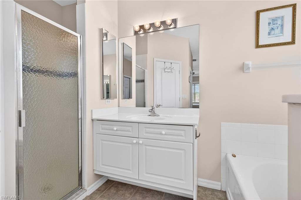 8912 Wellington Lakes CT-13