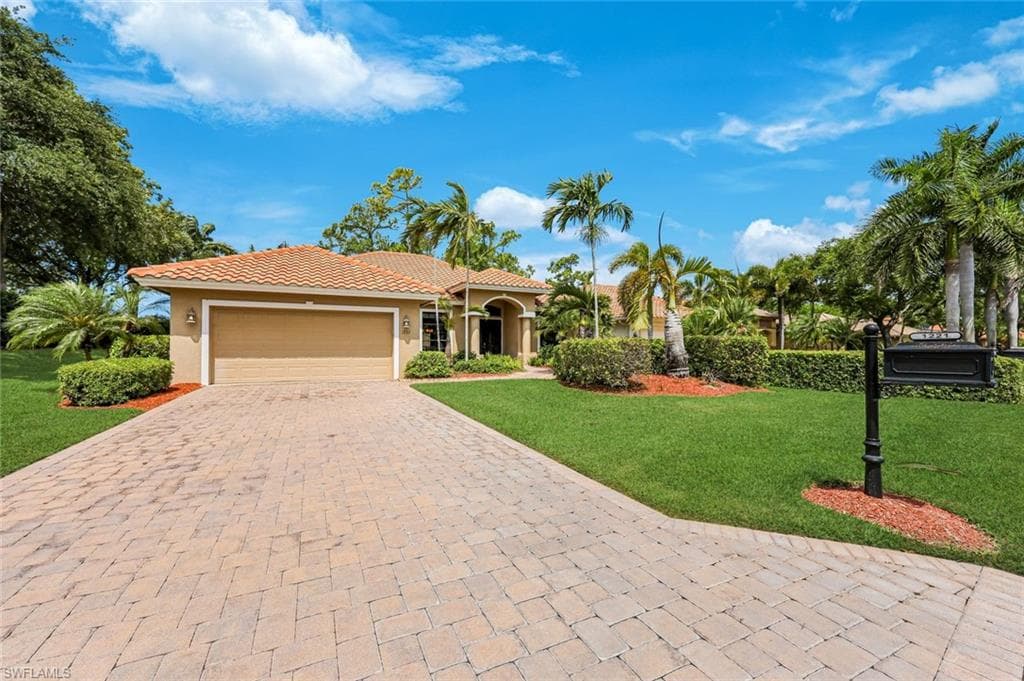 1221 Briarwood CT-1