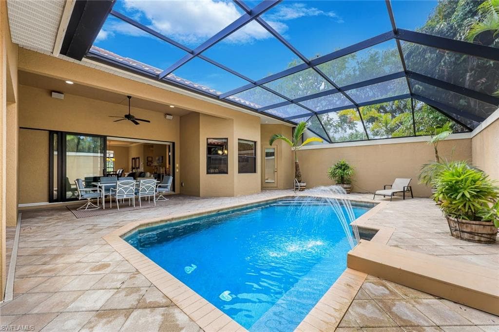 1221 Briarwood CT-16