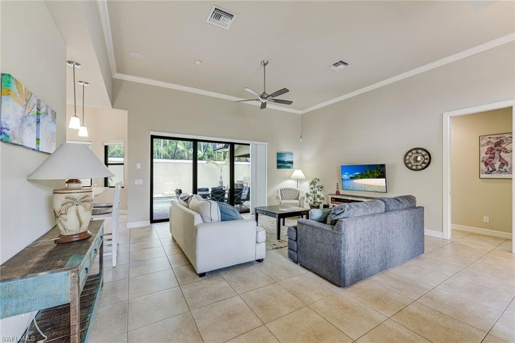 1221 Briarwood CT-2