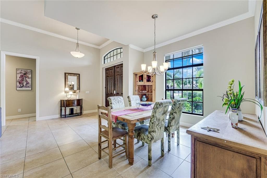 1221 Briarwood CT-7