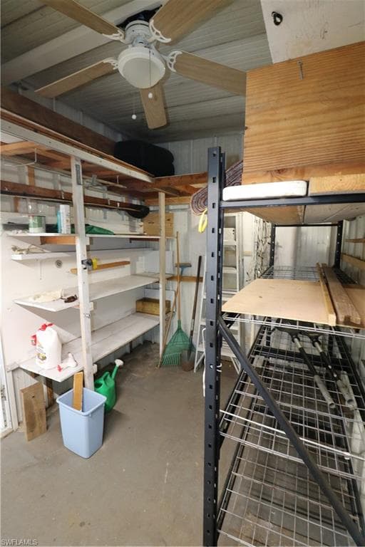 116 Coachlight DR-26