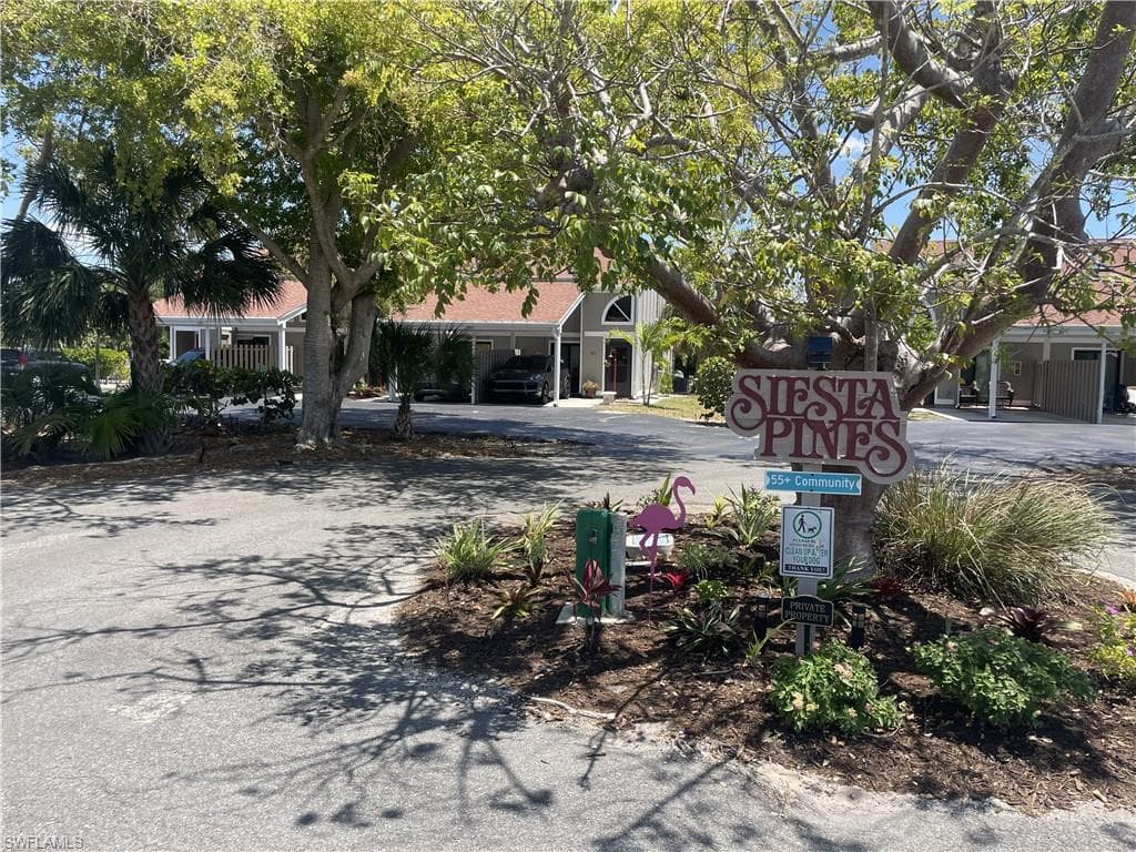 13502 Siesta Pines CT 402-1