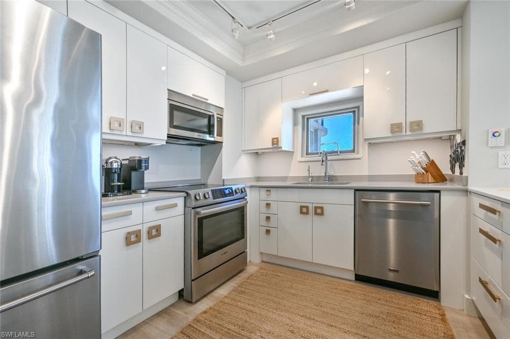 3115 Gulf Shore BLVD N 608S-9