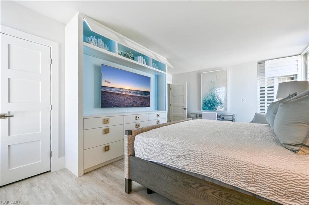 3115 Gulf Shore BLVD N 608S-17