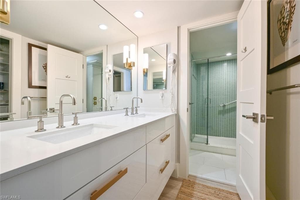 3115 Gulf Shore BLVD N 608S-18