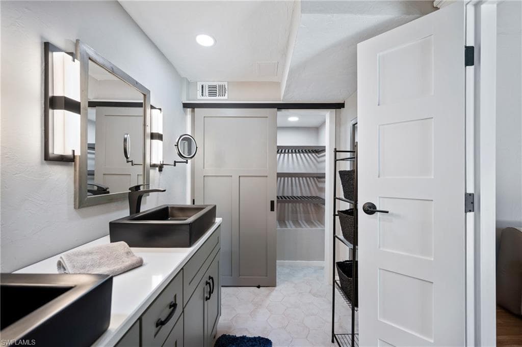 6268 Foxfire LN-24
