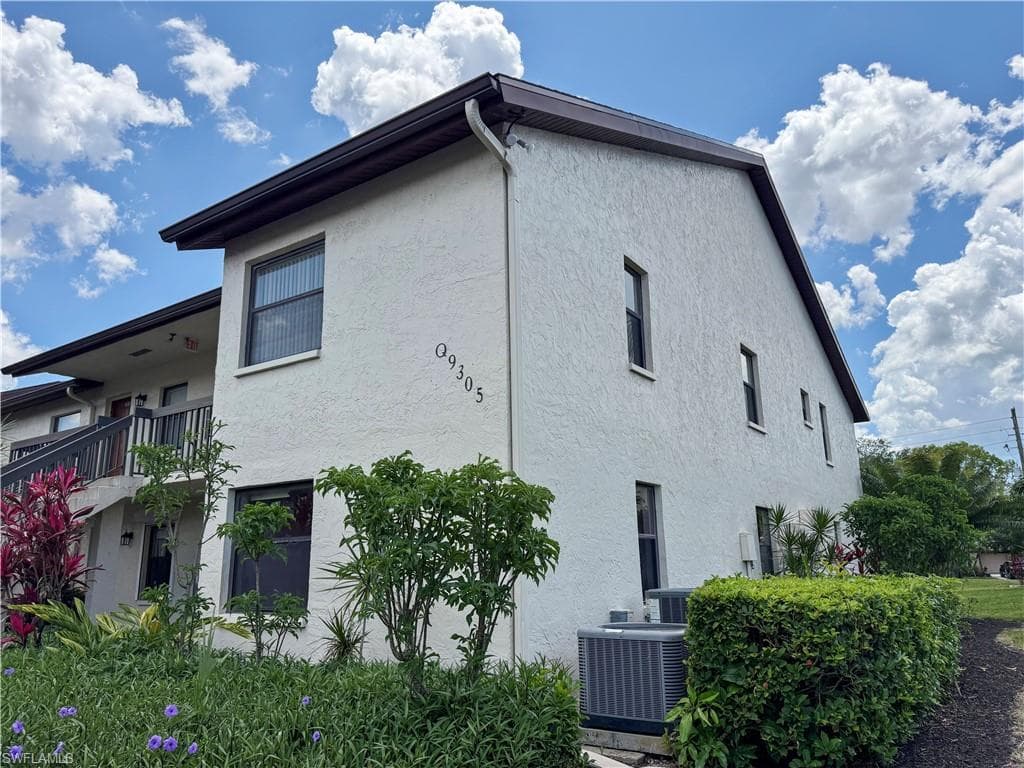 9305 Lake Park DR 104-1