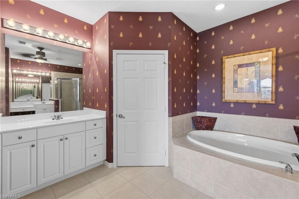 7090 Bay Woods Lake CT 201-26