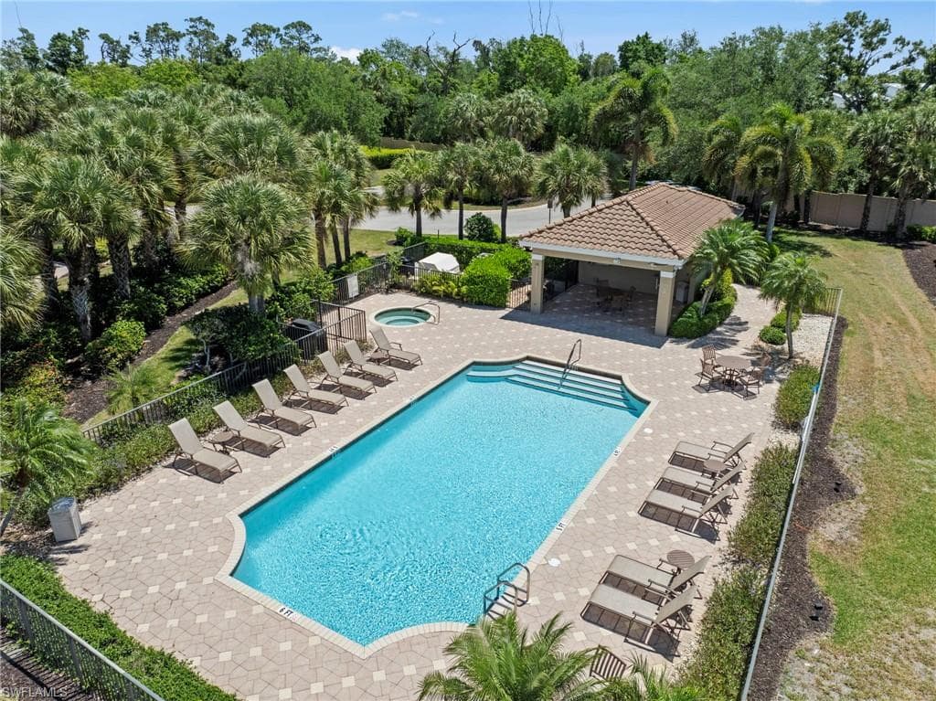 7090 Bay Woods Lake CT 201-1